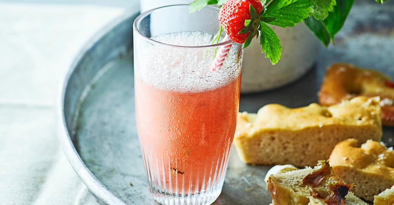 Recept på bubblig jordgubbsslush