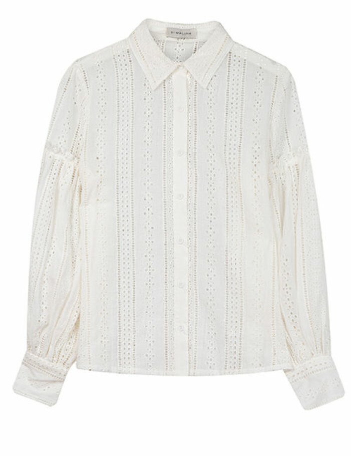 by malina vit blus