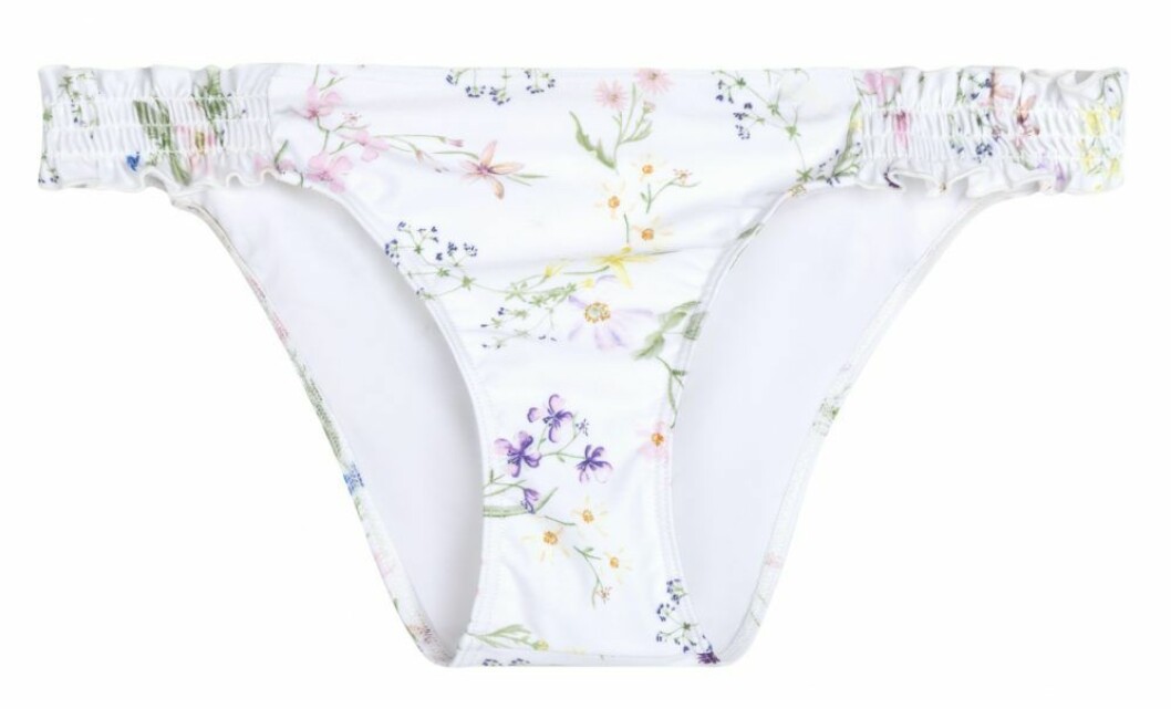Blommiga bikinitrosor från By Malina.