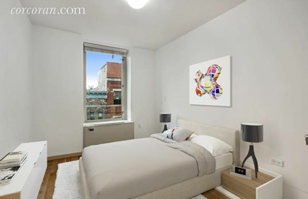 Ett av sovrummen i lägenheten. Foto: <a href="http://www.corcoran.com/nyc/Listings/Display/3838545" target="_blank" rel="noopener">Corocran group</a> candice2