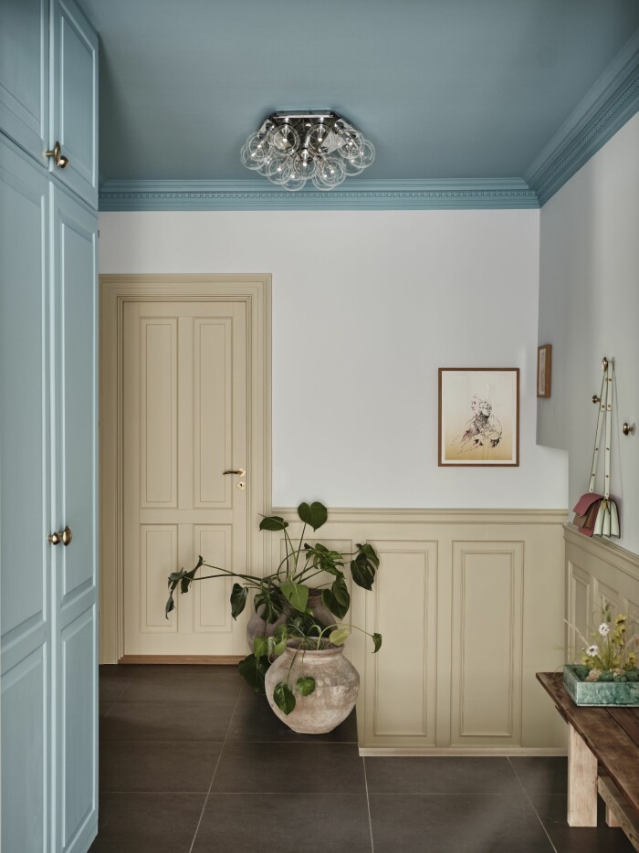 Hemma hos Cathrine de Lichtenberg ELLE Decoration hallen