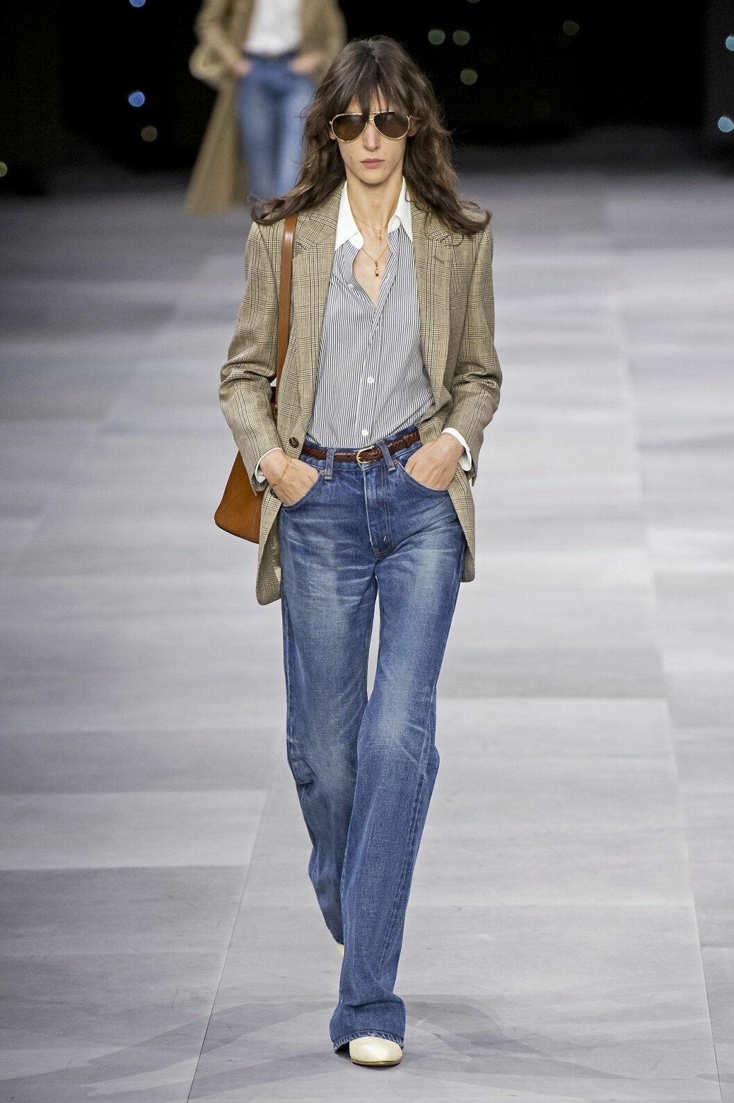 Boot-cut jeans från Célines vårkollektion 2020