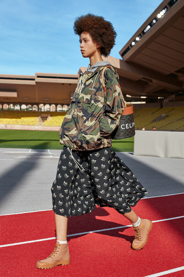 Celine by Hedi Slimane. Militärjacka från Celine till en mönstrad kjol