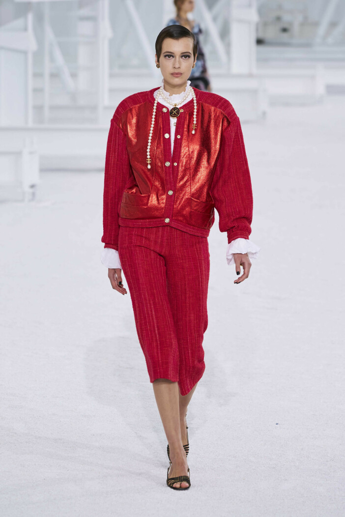 Chanel. vårmode 2021 chanel metallic
