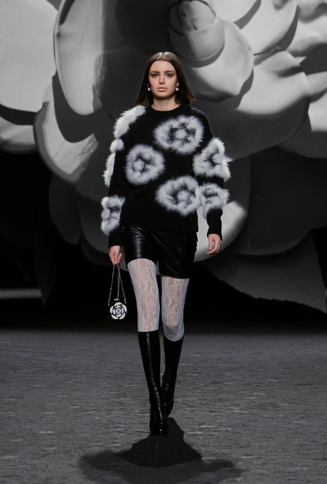 Chanel AW23 – fluffiga blommor.