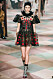 Vacker klänning i cirkusanda på Diors SS19 haute couture–visning