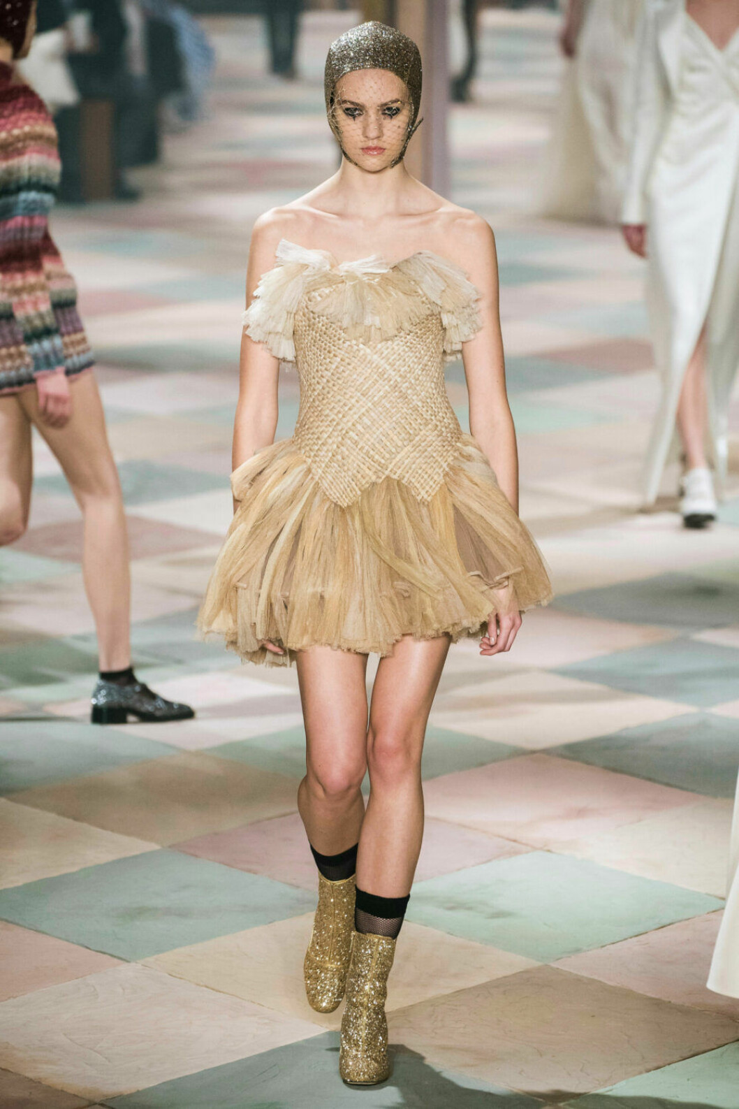 Guldiga toner på Diors SS19 haute couture–visning