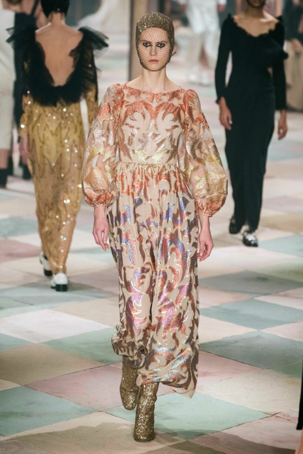 Mönster och färg på Diors SS19 haute couture–visning
