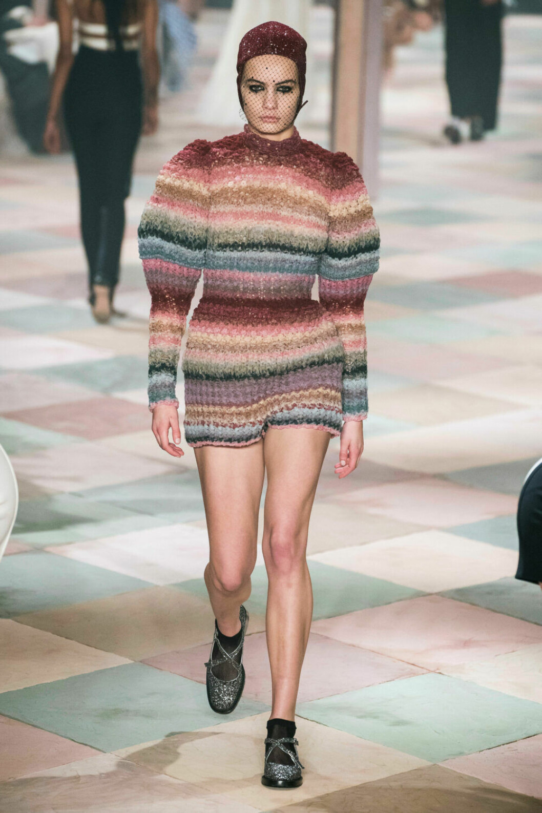 Stickade ränder på Diors SS19 haute couture–visning