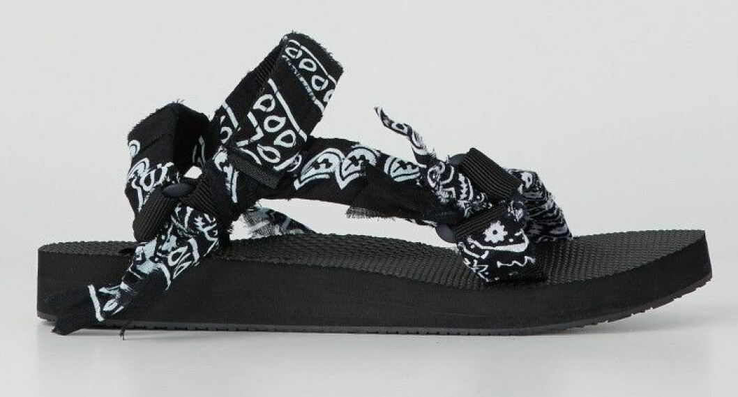 Sandaler med vintage bandanas från Arizona Love