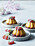 Baka citronmuffins med hallonglasyr och sega körsbärs-godisar