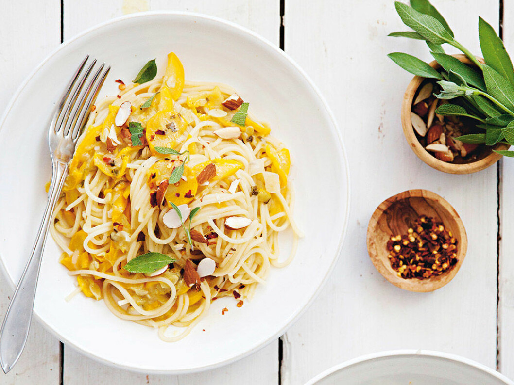 Gräddig citruspasta – sommarvarianten. Foto: Karoline Jönsson Gräddig citruspasta – sommarvarianten.