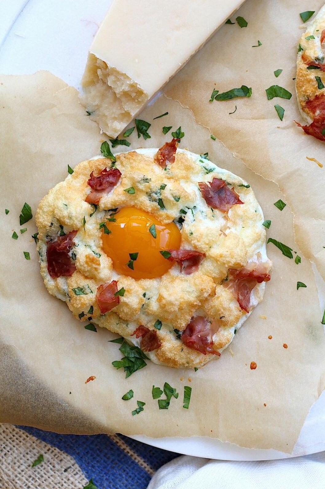 Molnägg. <a href="https://www.elle.se/mat-och-vin/agg-i-moln-cloud-eggs/" target="_blank" rel="noopener">Recept här.</a> Molnägg.