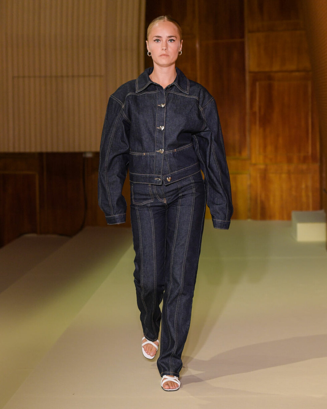 Saks Pott ss-20 rådenim look
