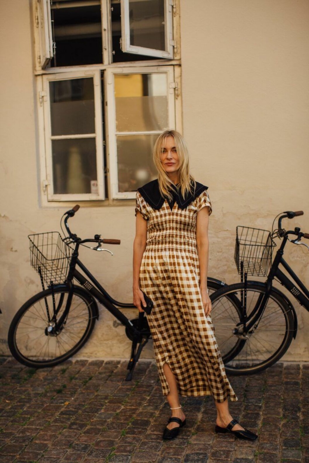 klänning med krage streetstyle