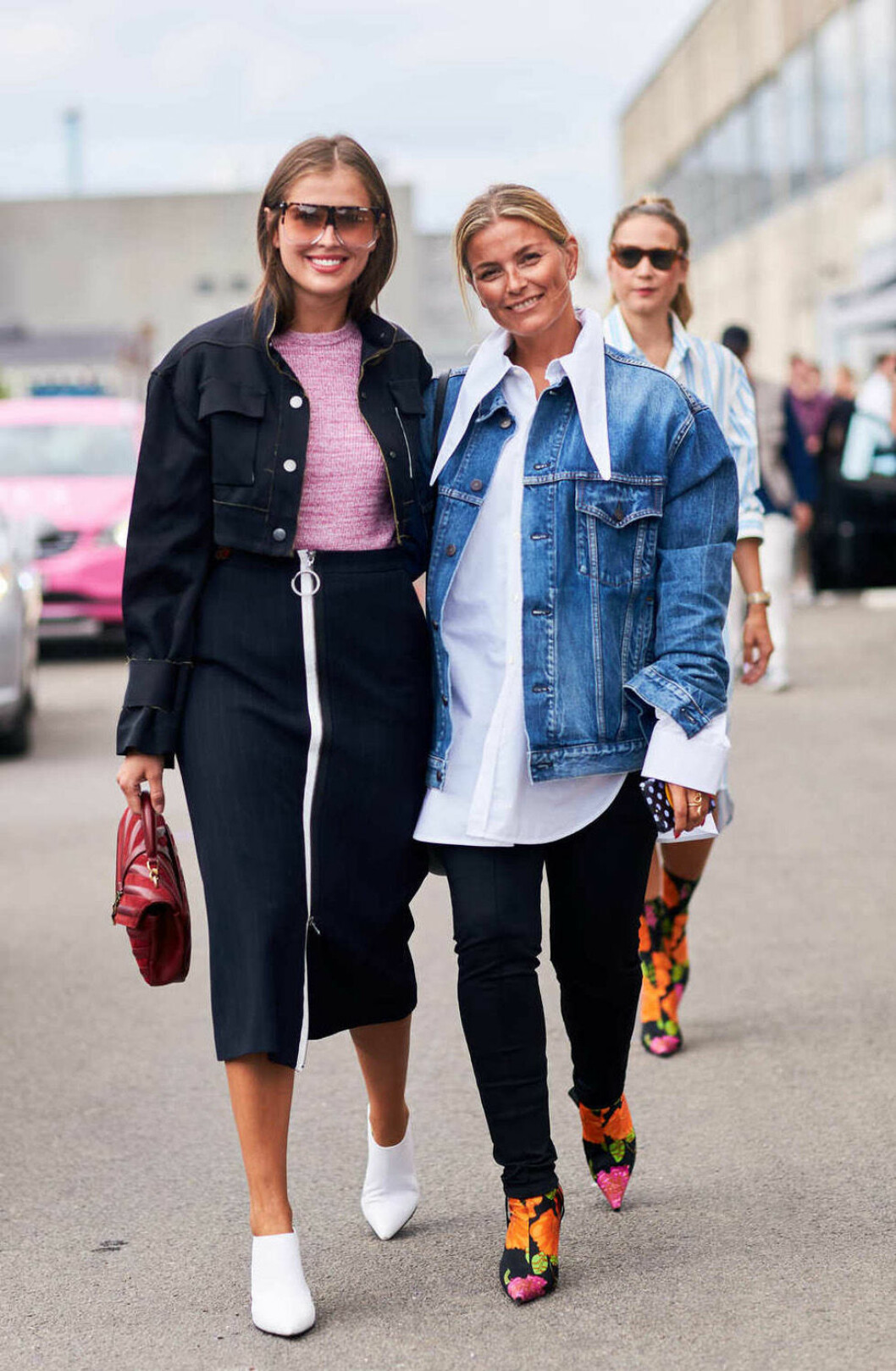 En oversize jeansjacka är en stor trend. 