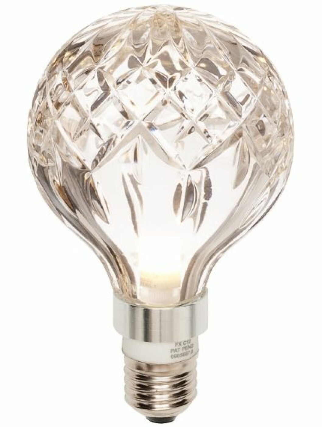 Variera ljuskällan! Allt fler tillverkare lägger extra energi på att designa själva lampan, som gärna får lysa utan skärm. Tänk på att olika sorter ger olika ljus. <em>Clear Crystal Bulb</em>, ca 1 149 kr, Lee Broom. crystal-Bulb-lampa
