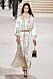 Väska utformad som en vacker fågelbur under visningen av Chanel Métiers d’Art 2019/2020