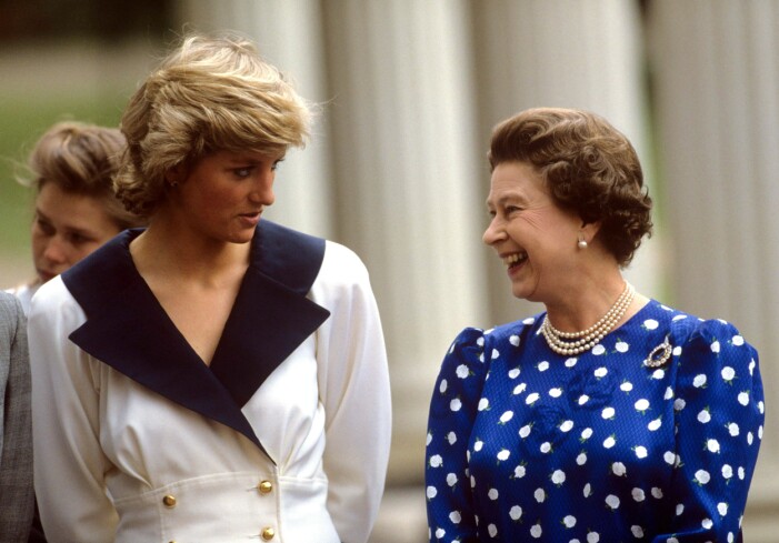 Prinsessan Diana och svärmor drottning Elizabeth II.