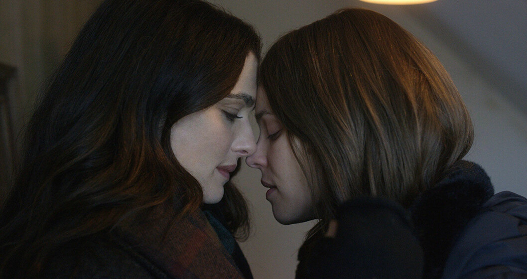 Förbjuden passion i filmen Disobedience. Rachel Weisz och Rachel Mc Adams i Disobedience