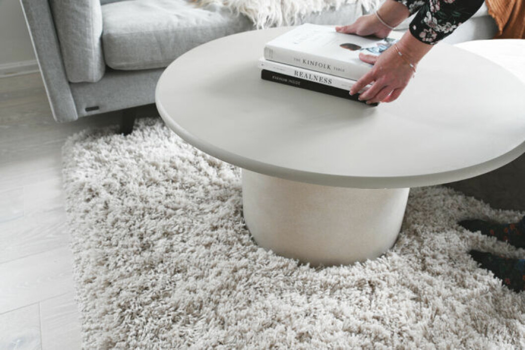 DIY: Stilrent soffbord av en betongkruka, steg 4