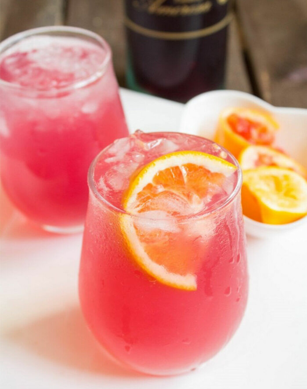 Bloody Rosé. Via: <a href="http://cookingwithawallflower.com/2016/02/21/rose-blood-orange-lemonade/" target="_blank" rel="noopener">cookingwithawallflower</a> Bloody Rosé.