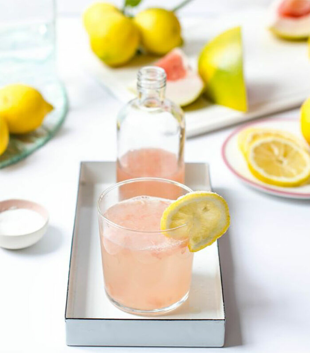Lemon Fushion. Via: <a href="http://www.roseandivyjournal.com/blog/2016/1/18/pink-pomelo-spritzer-1" target="_blank" rel="noopener">roseandivyjournal</a> Lemon Fushion.