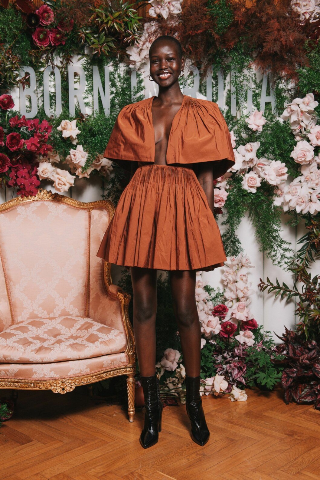Adut på Born in Roma-festen på italienska ambassaden i Stockholm. Adut Akech
