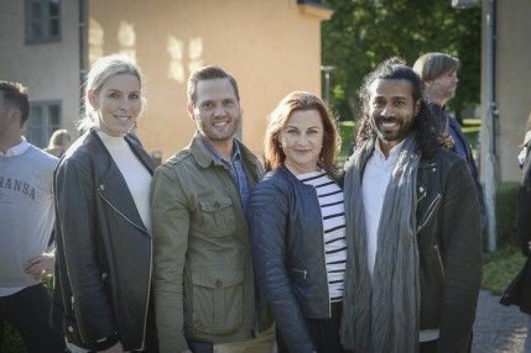 Stylisten Niklas Berglind med vänner. Stylisten Niklas Berglind med vänner.