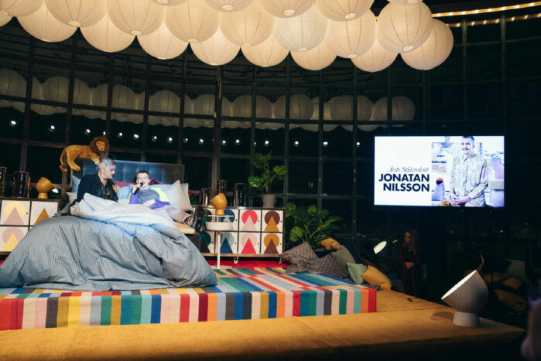 Jonatan Nilsson presenteras som Årets Stjärnskott på ELLE Decoration Swedish Design Awards 2019
