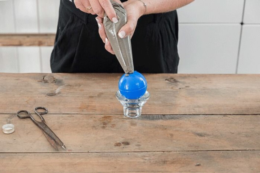 Spritsa betongen i bollen.