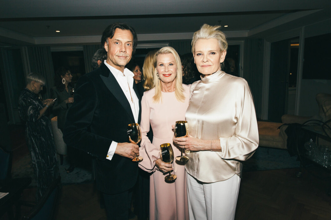 Detta bar Jonas Andersson, Efva Attling och Eva Dahlgren på ELLE-galan. 