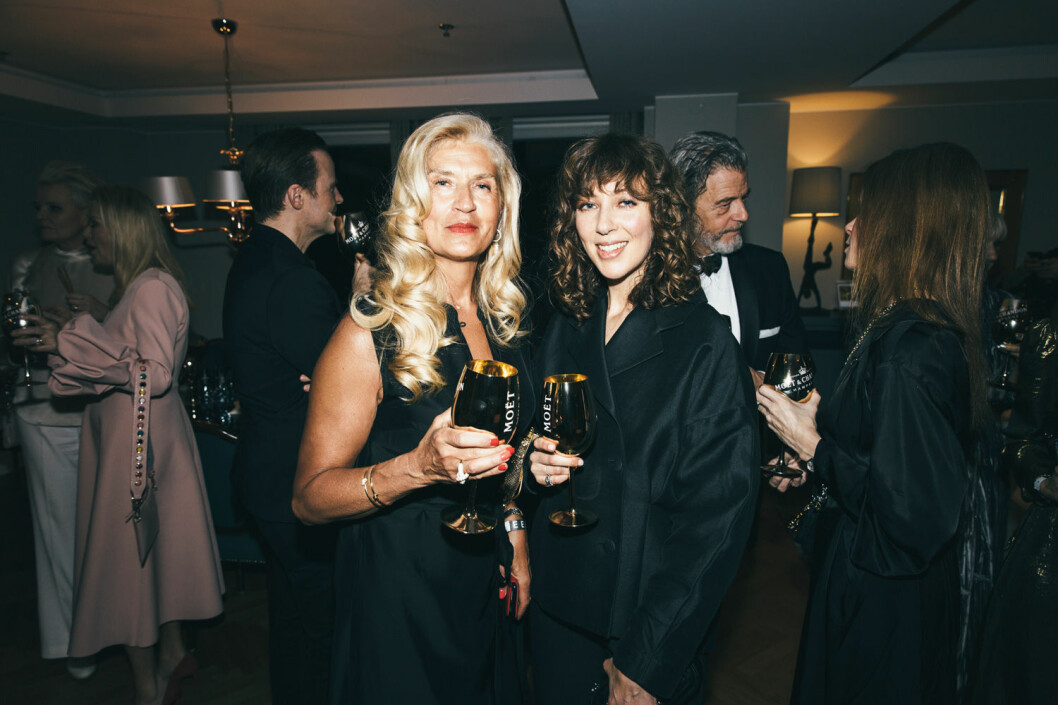 Tina Törnqvist och Pamela Bellafesta innan ELLE-galan. 