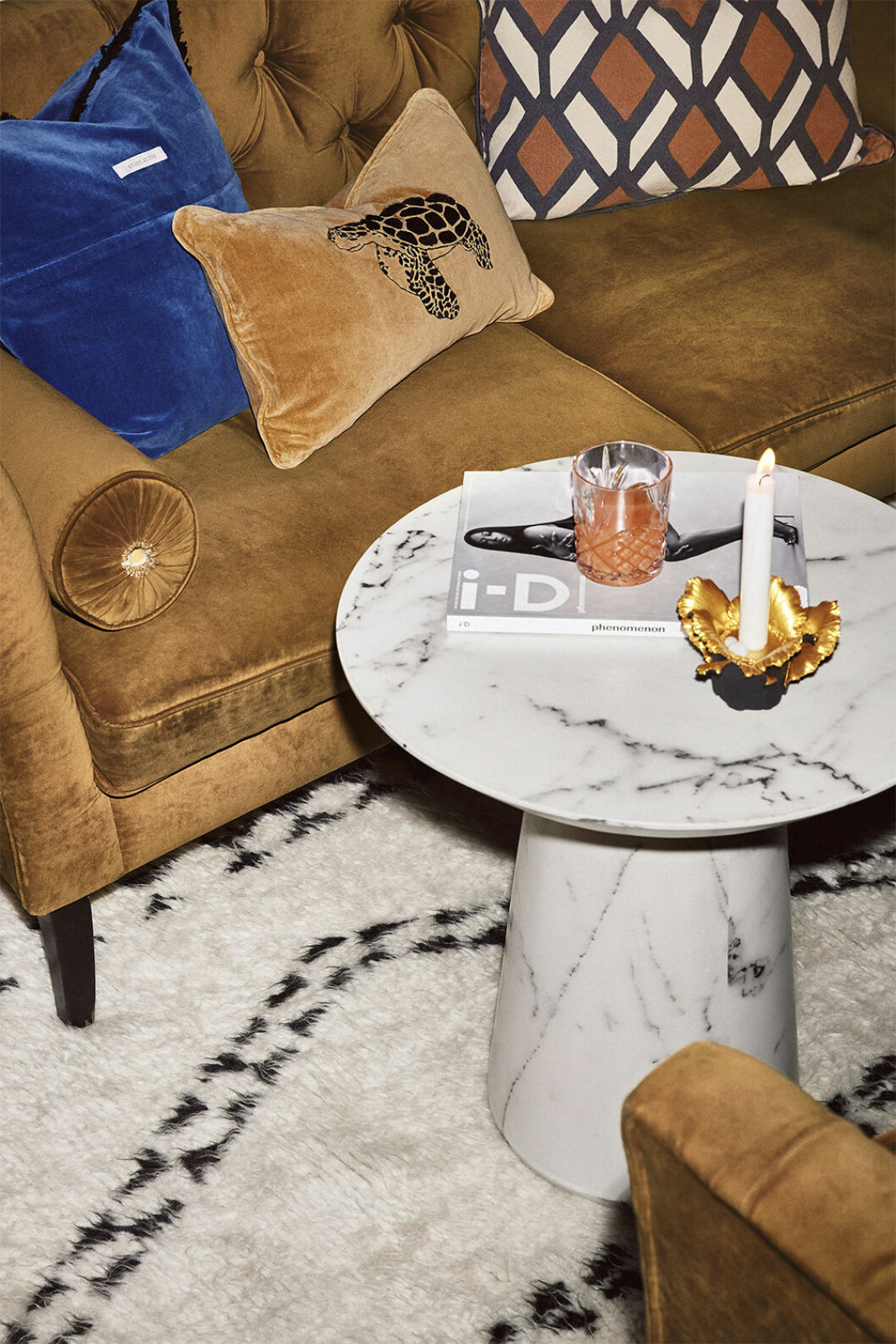 Elegant sammet hos Ellos Home 2020