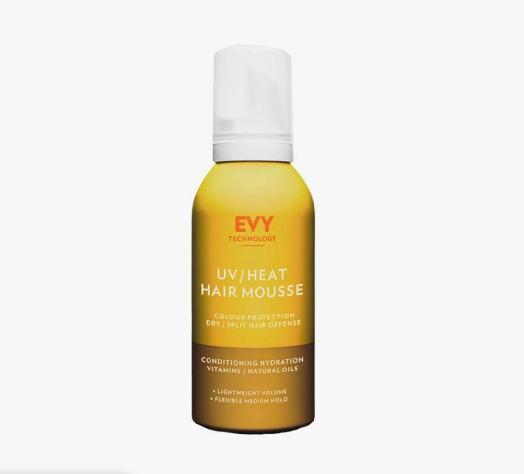 Evys UV/Heat Hair Mousse är en mjuk, skyddande mousse. Klicka på bilden för att komma direkt till den. Evys UV/Heat hair mousse