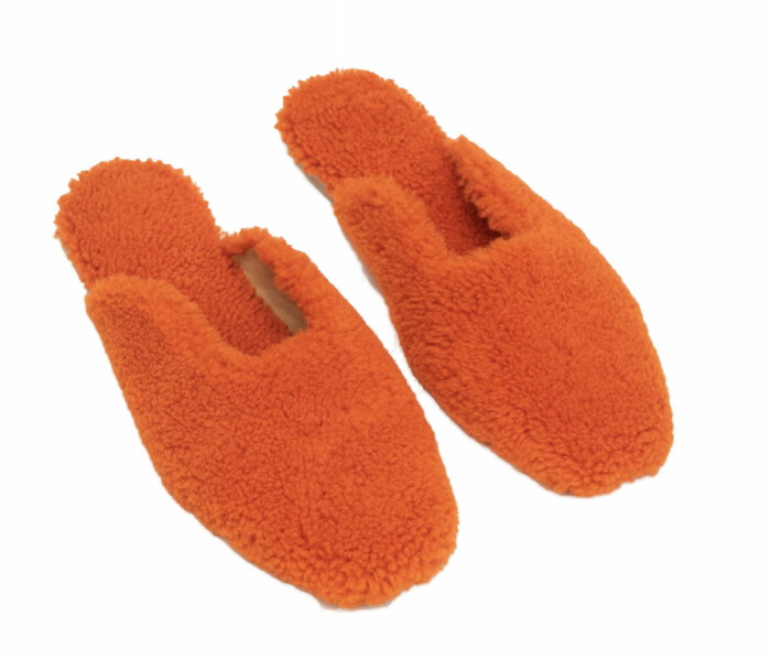 färgglada teddytofflor från sleeper