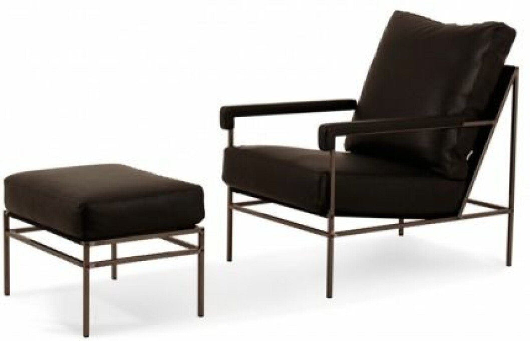 Fåtölj och fotpall <em>Seventy</em>, design Jonas Ihreborn, 12 000 kr respektive 5 350 kr, Ihreborn. fatolj-seventy