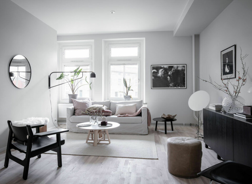 Foto: <a href="https://www.instagram.com/fotografanders/" target="_blank">Anders Bergstedt</a> Styling: <a href="https://www.instagram.com/sarahwidman/" target="_blank">Team Sarah Widman</a> för <a href="https://www.instagram.com/alvhem/" target="_blank">Alvhem</a>/mäklare: Sofia Vansvik