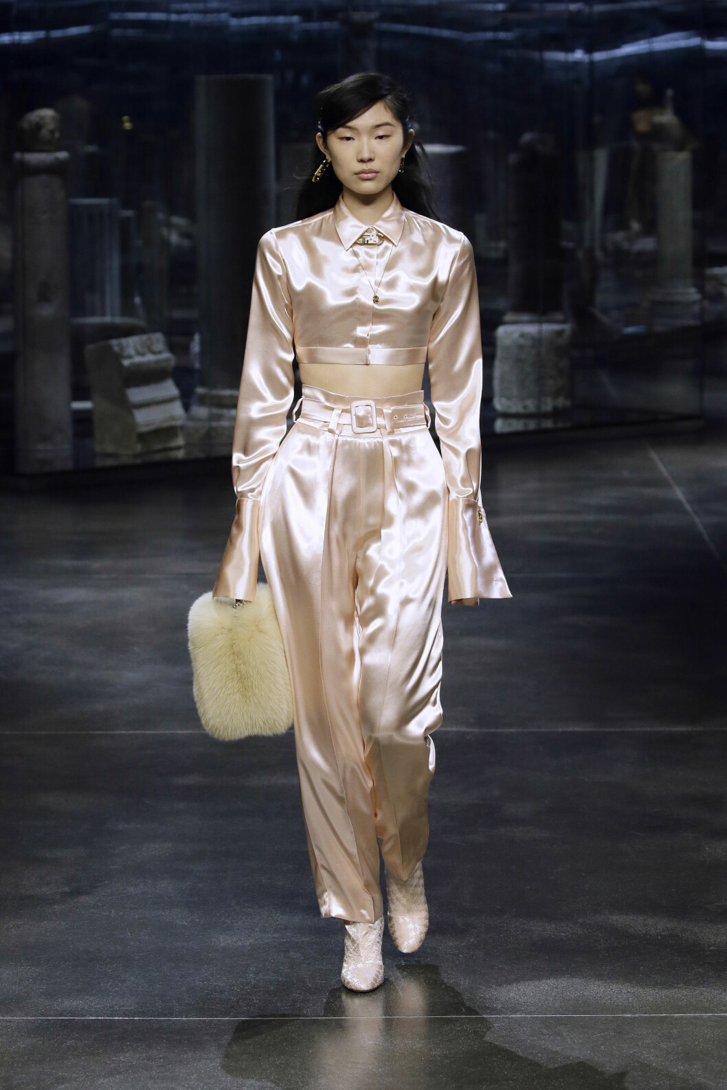 Fendi AW21. Puderrosa plagg Fendi