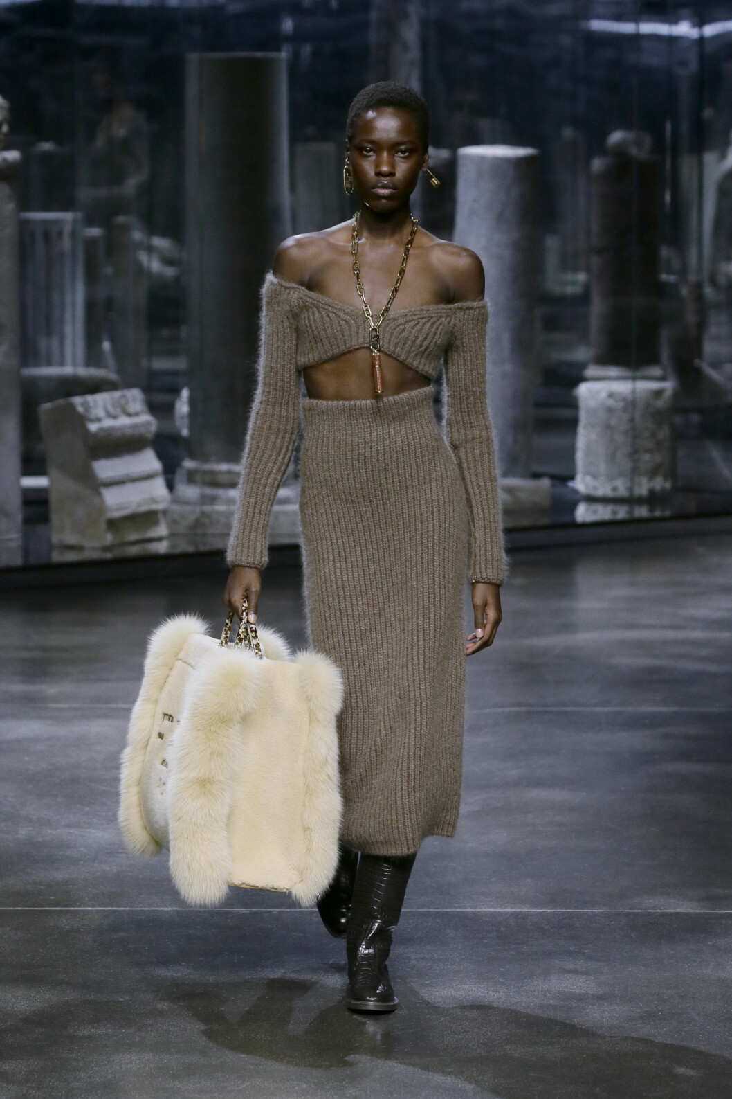 Stickat set från Fendi 2021