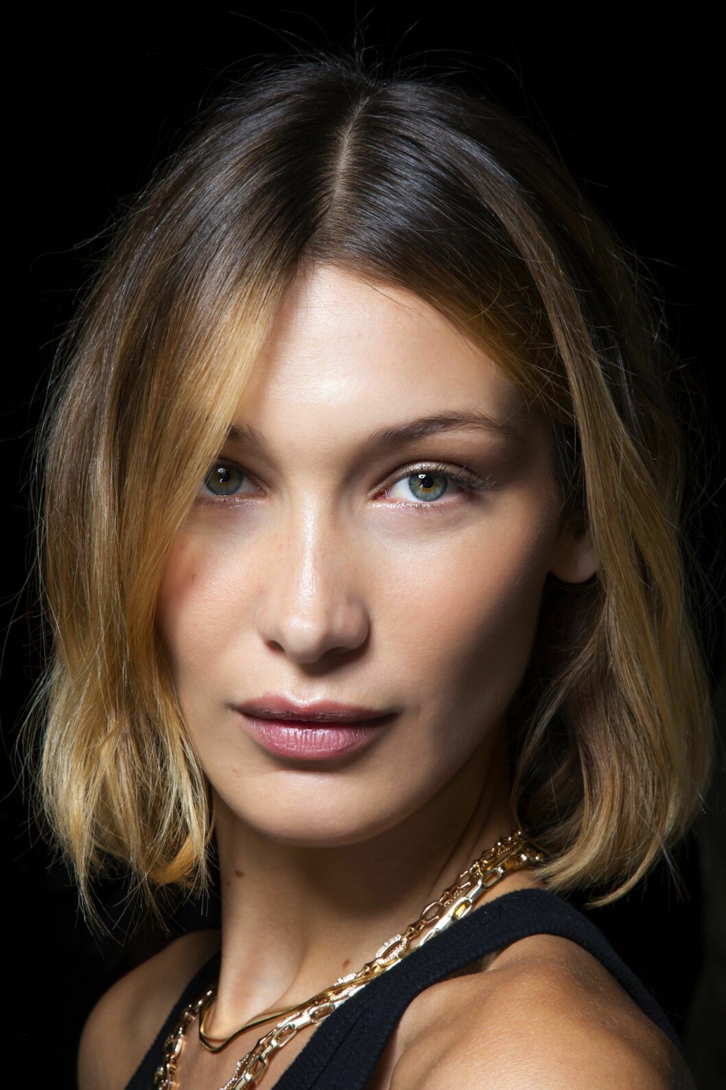 Backstage Alberta Ferretti. Bella Hadid Backstage Alberta Ferretti.