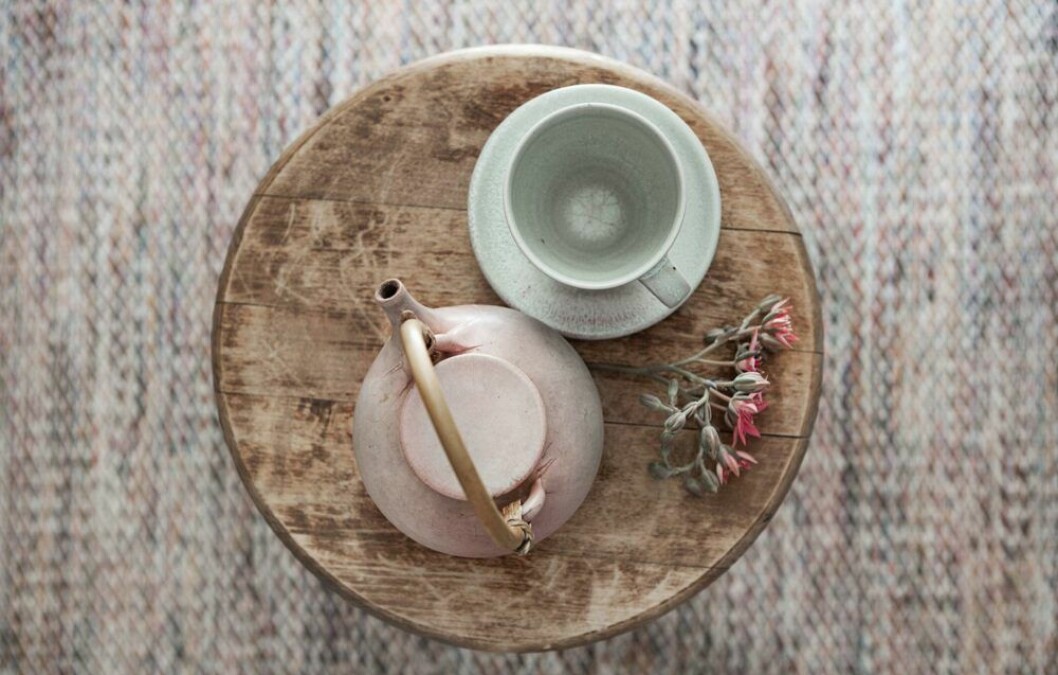 Stylist: Josefin Hååg för Fantastic Frank/mäklare Linda Segerström. Foto: <a href="https://www.fantasticfrank.se/" target="_blank" rel="noopener">Fantastic Frank</a> Ikebana: Arrangera blommor medan du mediterar