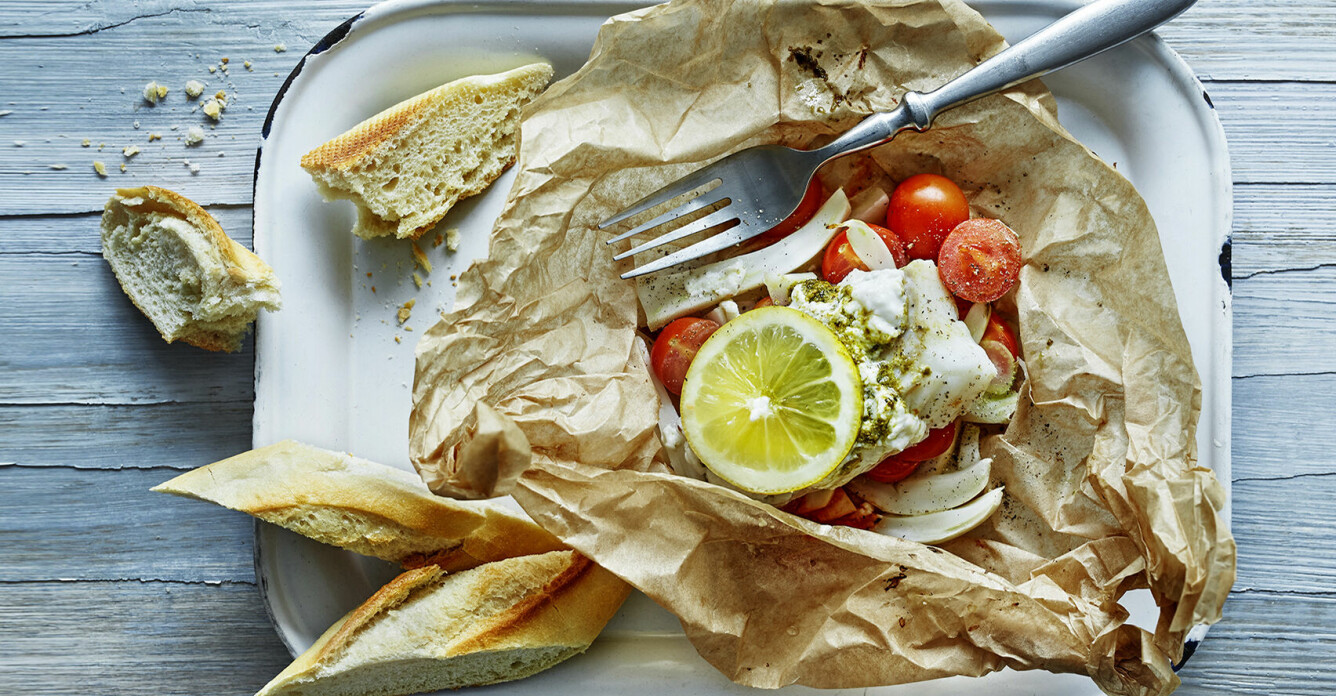 Recept på fiskpaket med getost och tomat