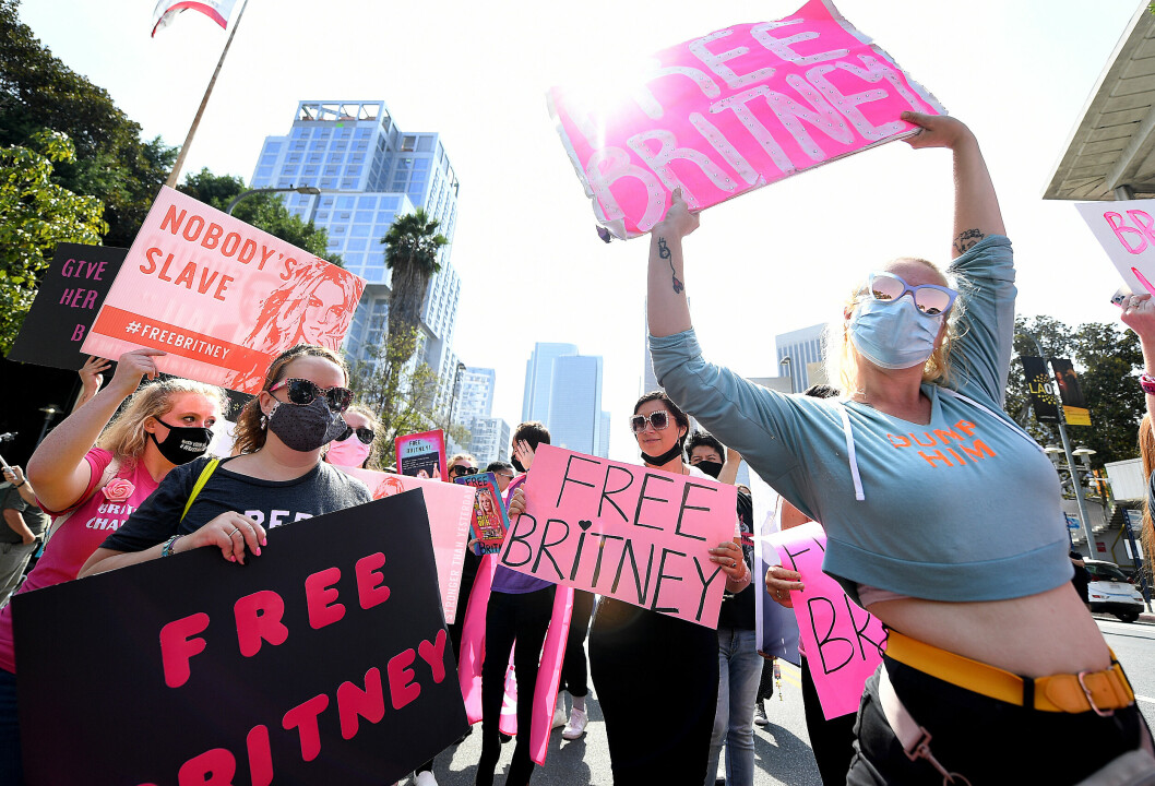 fans demonstrerar med free britney