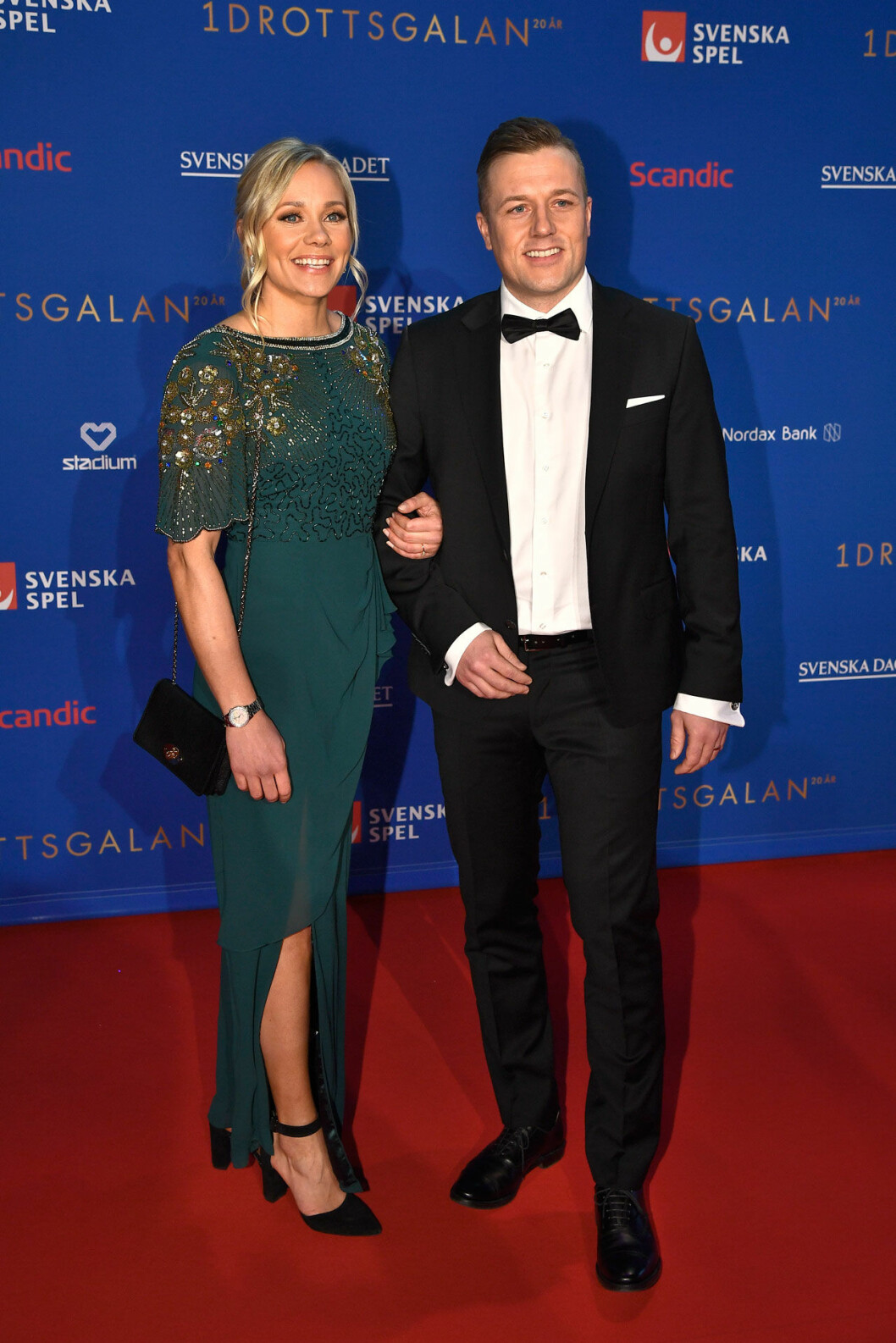 Frida Hansdotter med sällskap. Röda mattan, Frida Hansdotter med sällskap