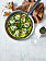 God ugnsomelett fylld med grönkål, getost och valnötter