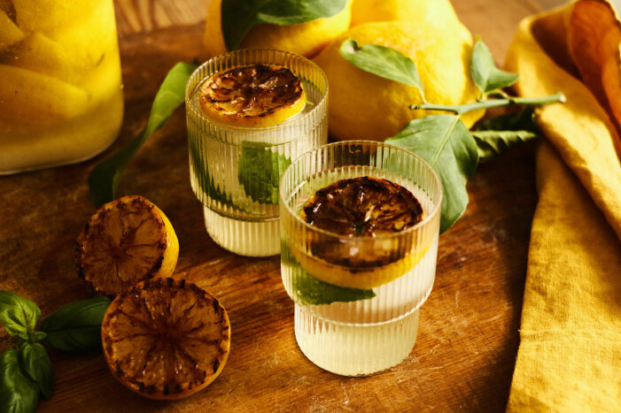 Gin tonic med sotad citron