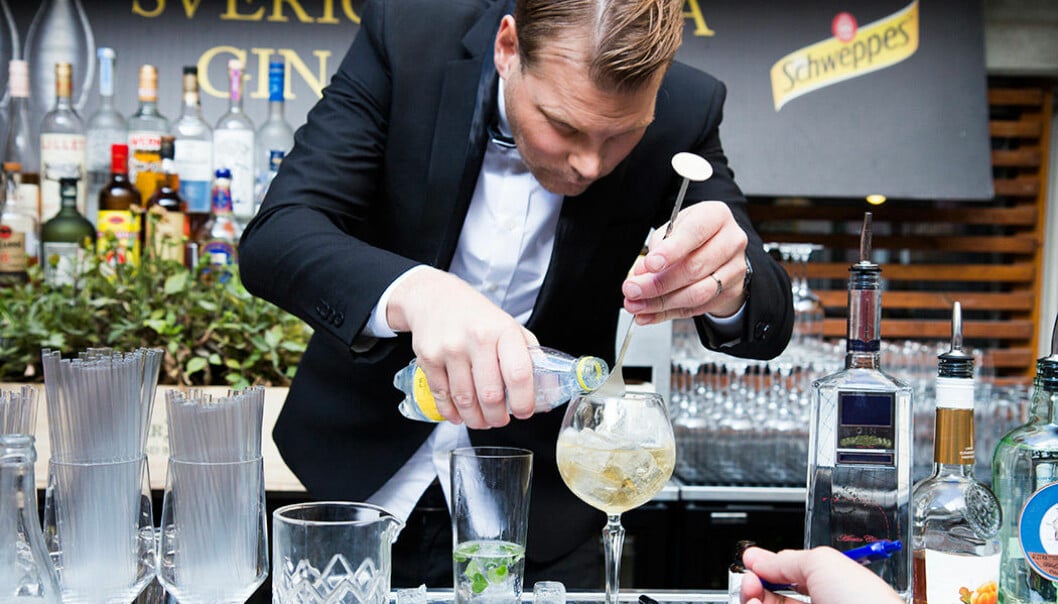 Johan Skofteröd blandar Sveriges bästa Gin & Tonic 2016.