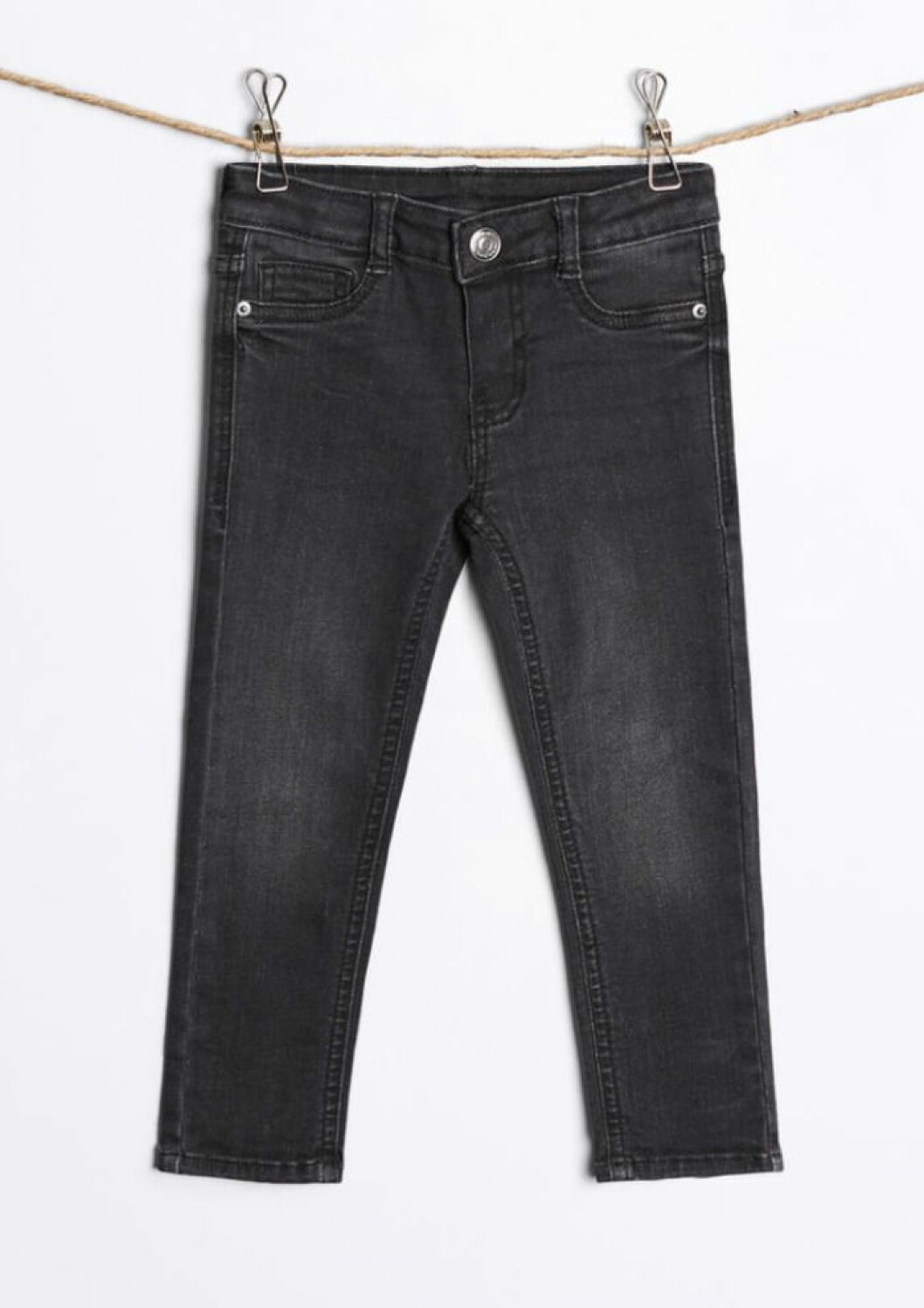 Gina tricot mini svarta tvättade jeans