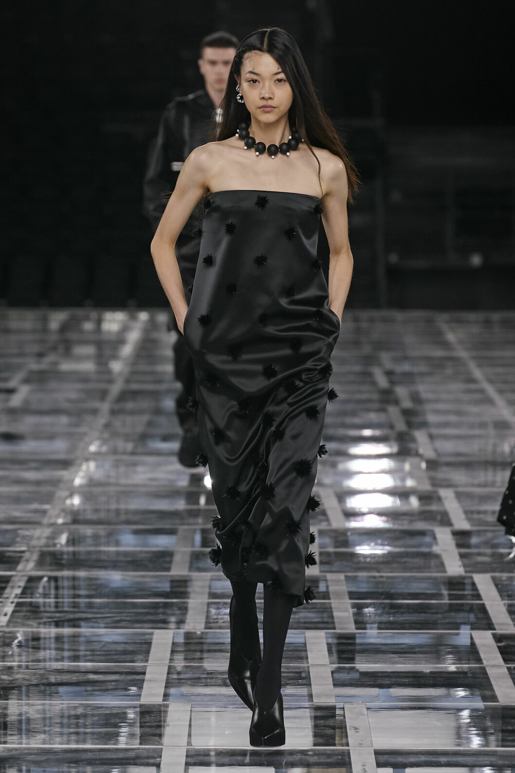 Tubtopp med halsband Givenchy Aw22.